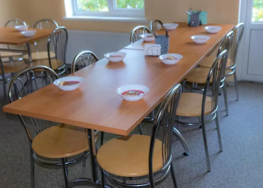 Canteen Table Manufacturers in Bangalore — Sizing a Canteen That Actually Turns Over