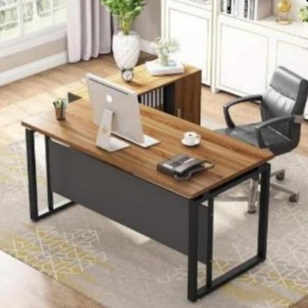Illustration for the article “Office Table Manufacturer in JP Nagar Designing Tables That Fit Real Work Habits”
