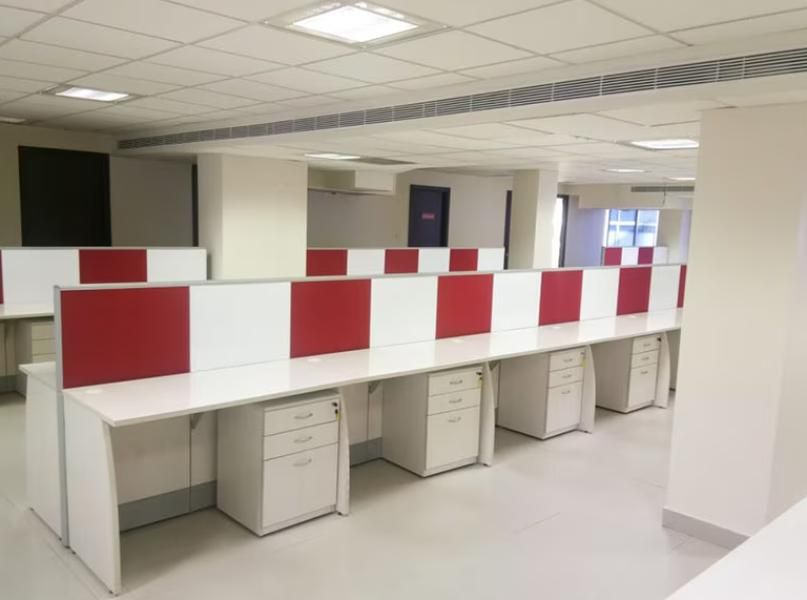 Illustration for the article “Running Counter Workstation in JP Nagar”